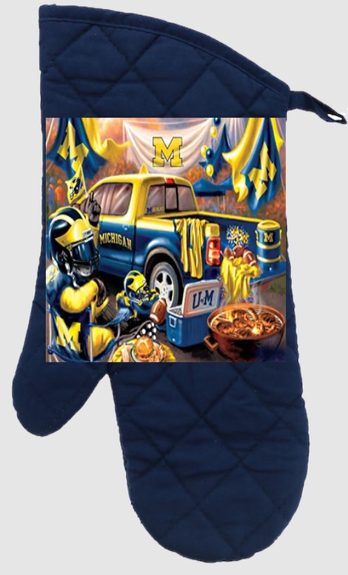 M. Wolverines Tailgate Towel & Oven Mitt